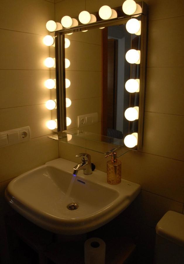Apartamento A Primera Linea De Mar En Platja D'Aro Ngoại thất bức ảnh