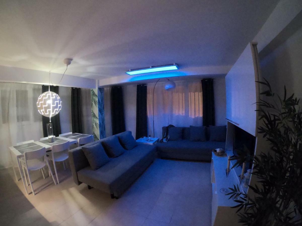 Apartamento A Primera Linea De Mar En Platja D'Aro Ngoại thất bức ảnh